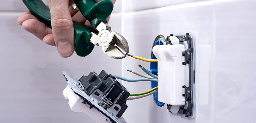 Outlet and Switch Repair Services in Roswell